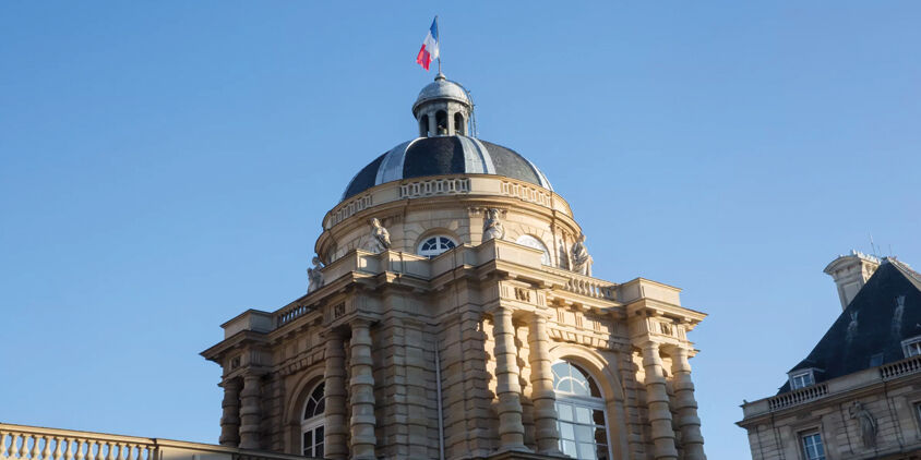 Photo Sénat © Sénat « Le Dôme Tournon en contrebas depuis la cour d'honneur »